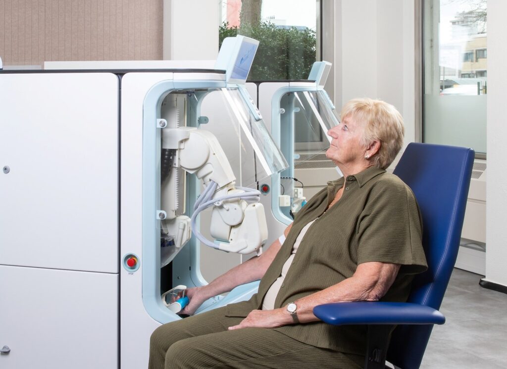 Elderly patient with Aletta